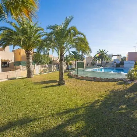 Sleeps 6 Pool